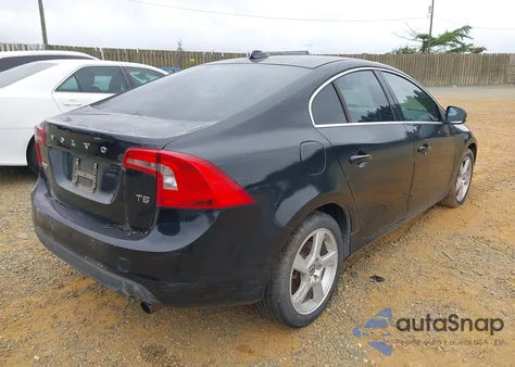 2012 Volvo S60 T5 из США, поврежденный, VIN YV1622FS2C2133077